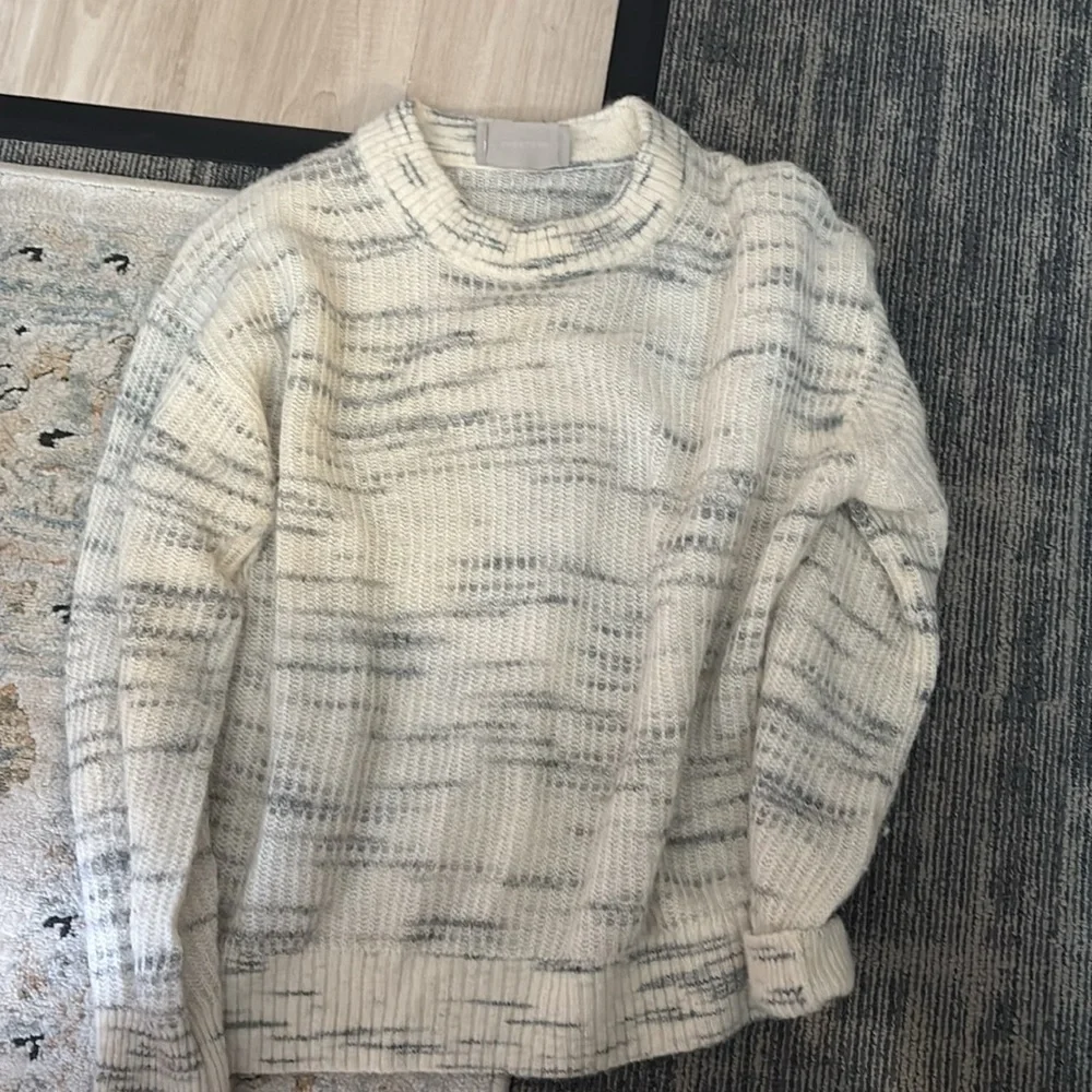 Everlane the cocoon crewneck alpaca sweater - Picture 2 of 4